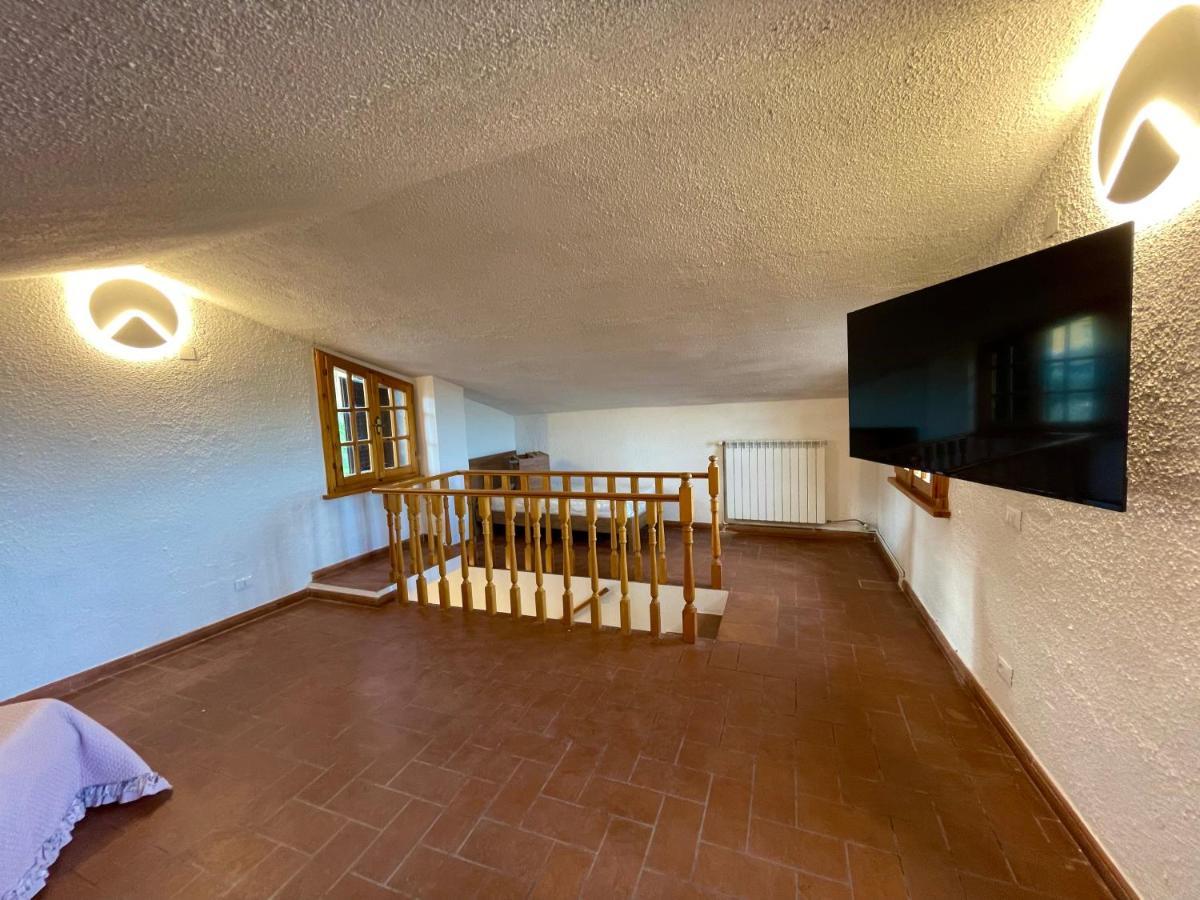 Le Vecchie Cantine Chianni Bagian luar foto